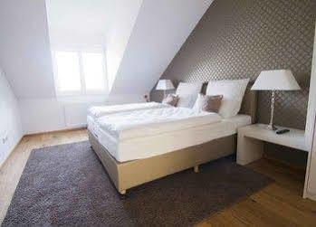 Aparthotel Helvetia Dusseldorf